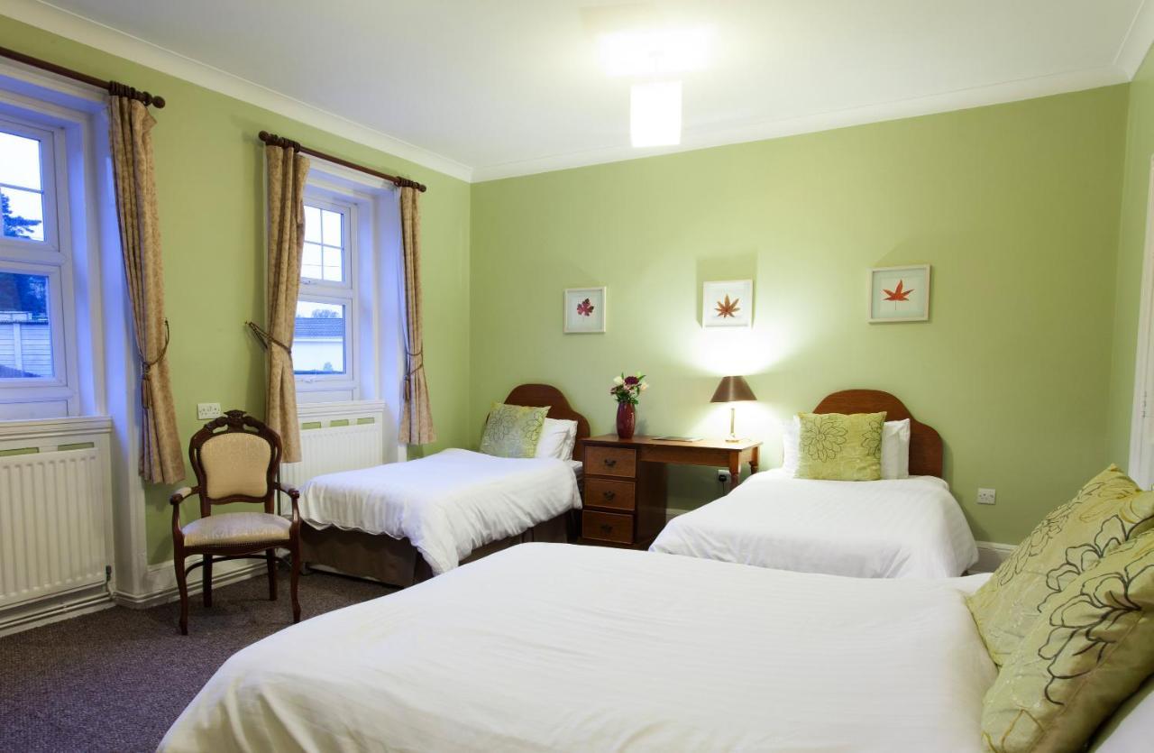 The Walnut Tree Inn Blisworth Extérieur photo